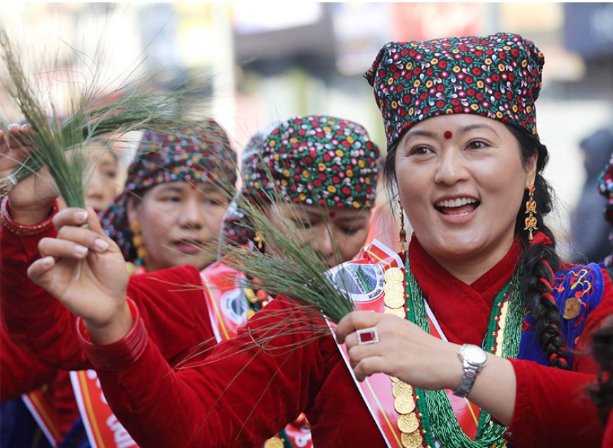 गुरुङ समुदायले 'तमु ल्होसार' मनाउँदै (तस्बिरसहित)