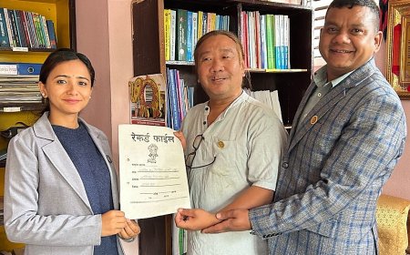 सुनचाँदी क्षेत्रका मागसहितको ज्ञापनपत्र सांसद डा. तोसिमा कार्कीलाई बुझाइयो