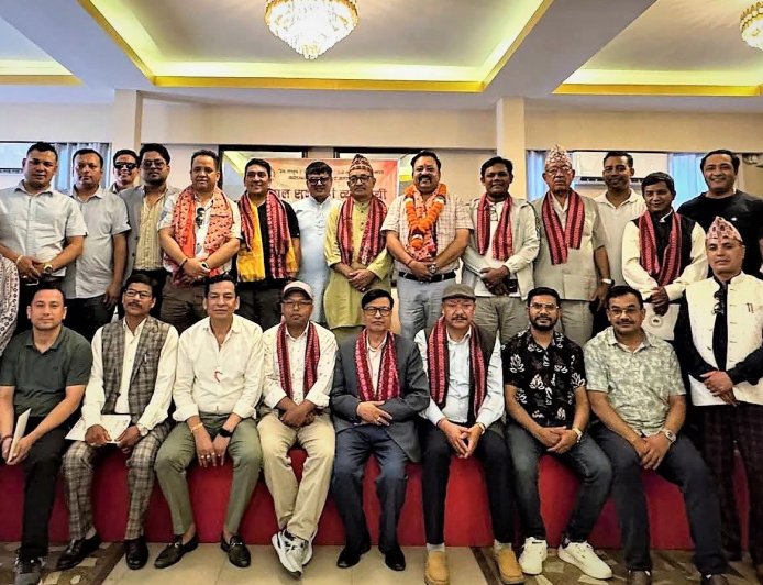 सुनचाँदी व्यवसायी तथा संघर्ष समितिद्वारा विपिन रामुदामुलाई बधाई तथा शुभकामना