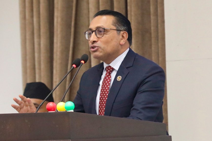 नेपालमा पेट्रोलियम पदार्थको मूल्य घट्न अझ केही समय लाग्छ : अर्थमन्त्री वाग्ले