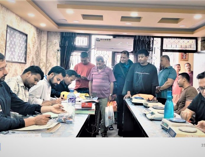 ललितपुर सुनचाँदी व्यवसायी संघद्वारा ढक–तराजु नवीकरण तथा टाँचा लगाउने कार्यक्रम सम्पन्न