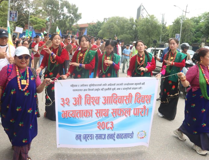 आदिवासी दिवसमा निकालिएको सांस्कृतिक र्‍याली (तस्विरसहित)