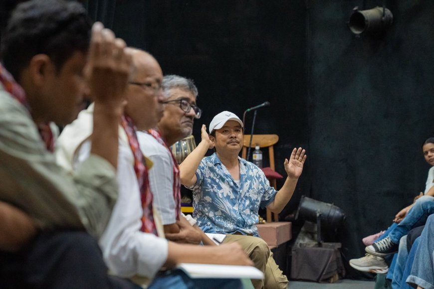 प्रज्ञा प्रतिष्ठानका कुलपति तथा प्राज्ञ परिषद्का सदस्यद्वारा मण्डला थिएटरका रङ्गकर्मीहरूसँग भेटघाट तथा अन्तरक्रिया (तस्विरसहित)