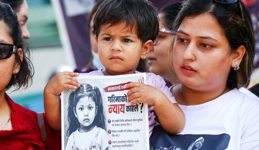 तीन वर्षीया गरिमालाई न्याय माग्दै काँकरभिट्टामा निकालियो र्‍याली