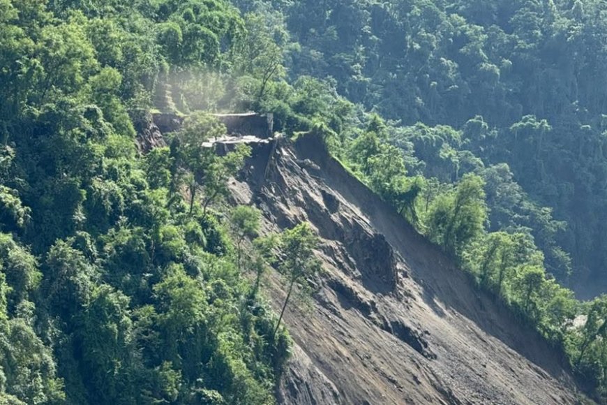सरकारले बाढी प्रभावित परिवारलाई मासिक १५ हजार दिने