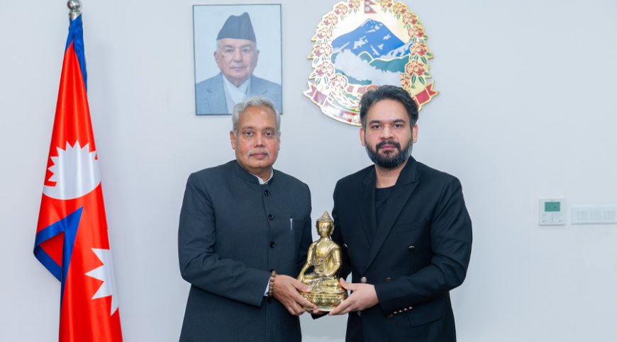 स्वदेश फर्कन लागेका भारतीय राजदूतसँग प्रधानमन्त्रीको बिदाइ भेट